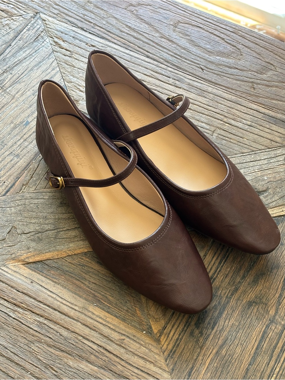 Classic Mary Jane Flats in Dark Brown Leather